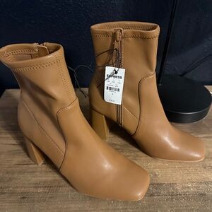 Express heel boots